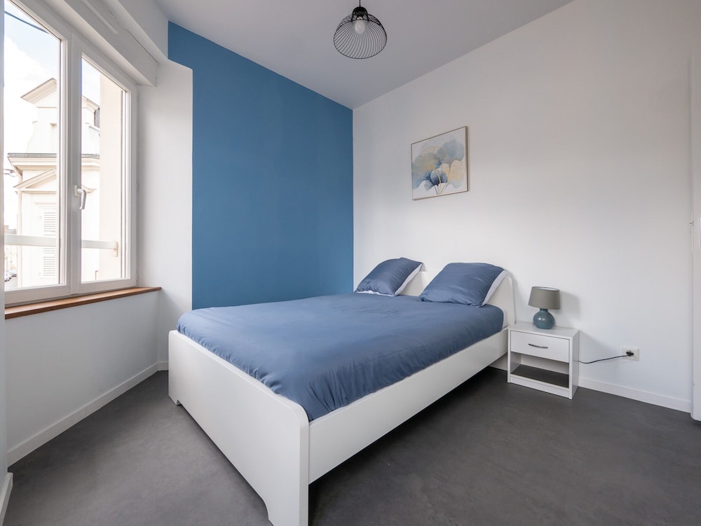 Apartment in Le Mans Near City Center