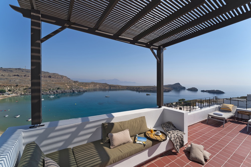 Maris Lindos, Suites and Apartments