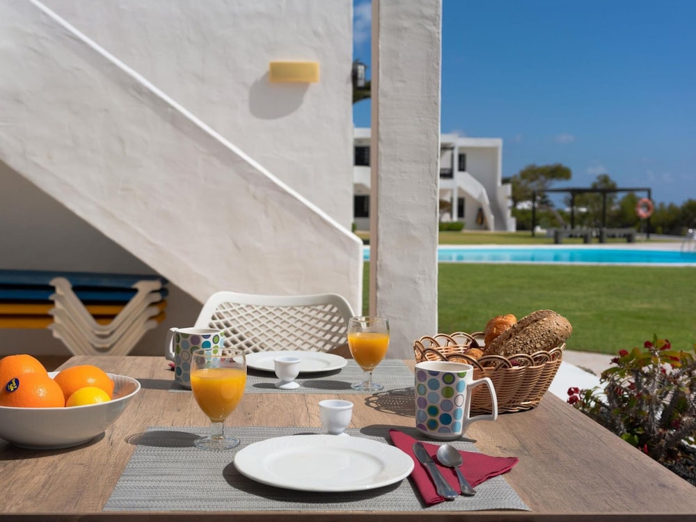 Apt 27 Papagayo