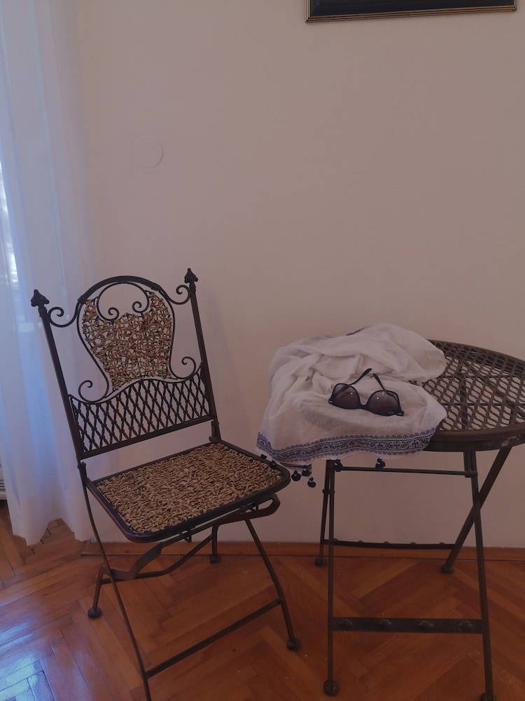 Old Town Economy Apartments