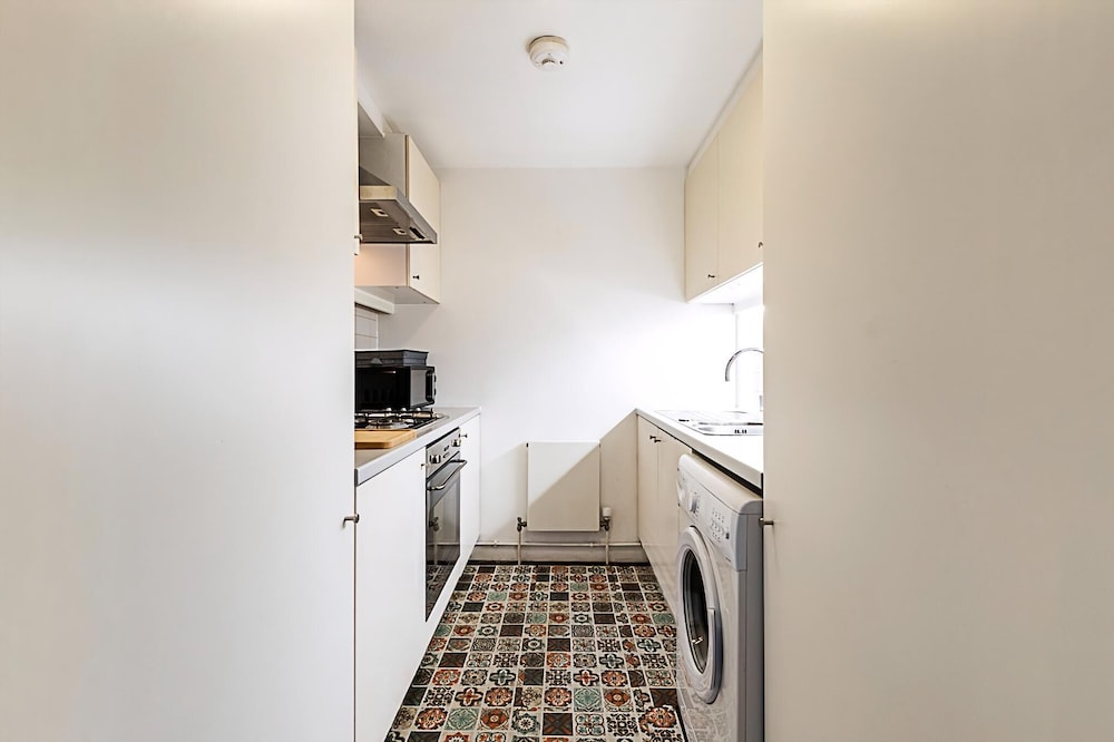 Cosy Camden Retreat Near Markets & Tube