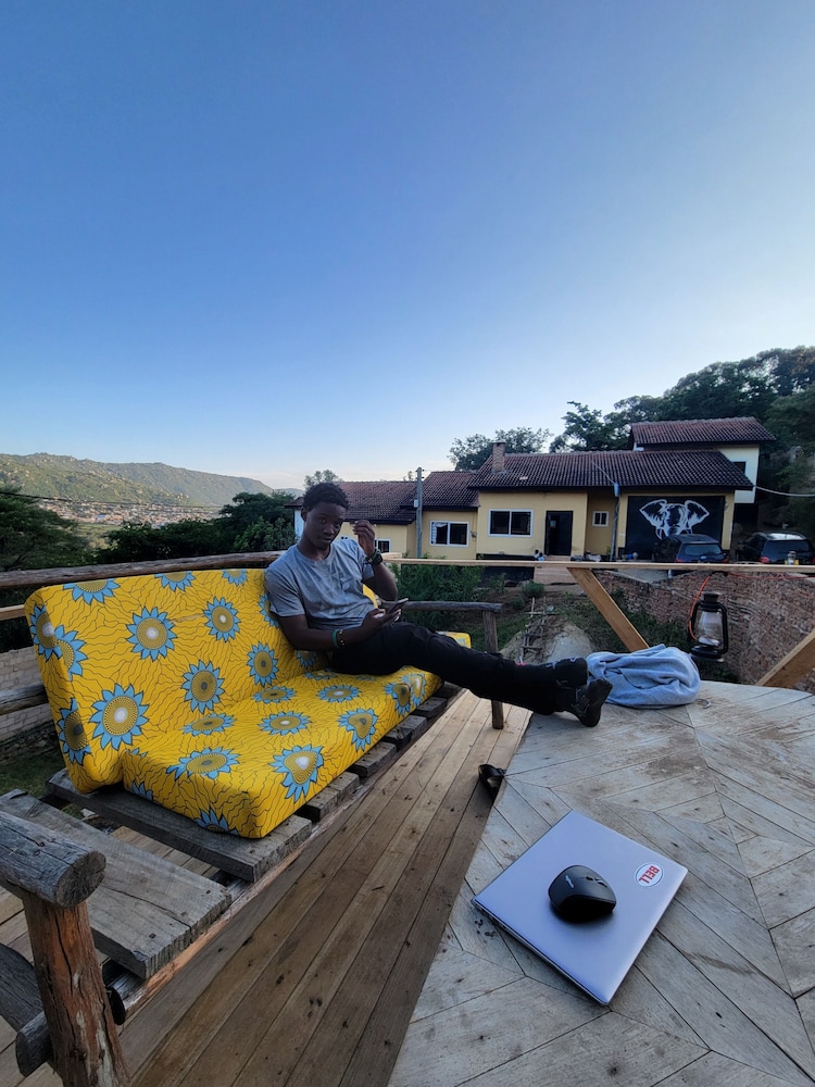 Safari junction backpackers hostel
