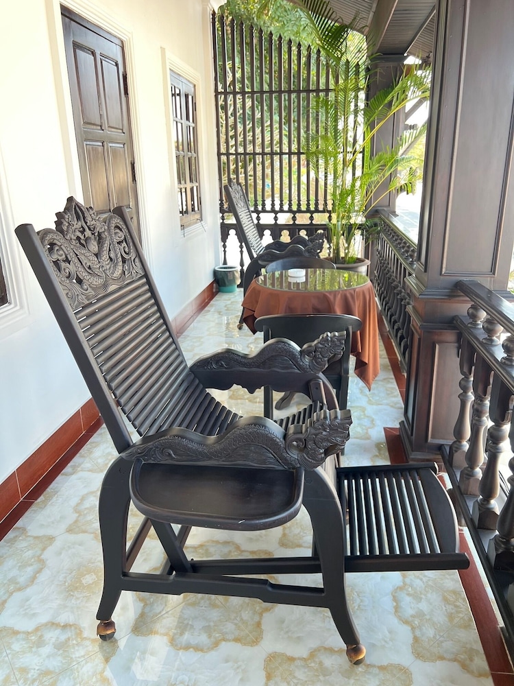 Luang Prabang Bakery & Guest House