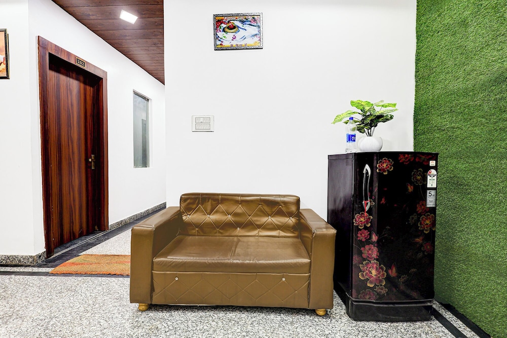 Fabhotel Neelkanth