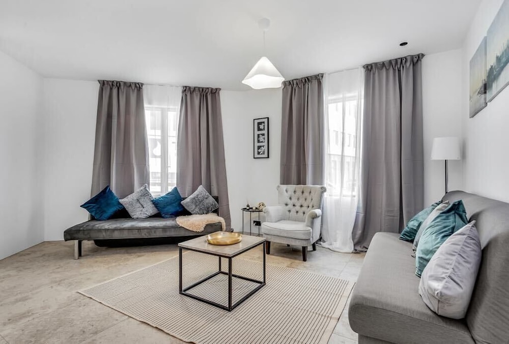 Reykjavik Luxury Hotel Apartment KARTULI