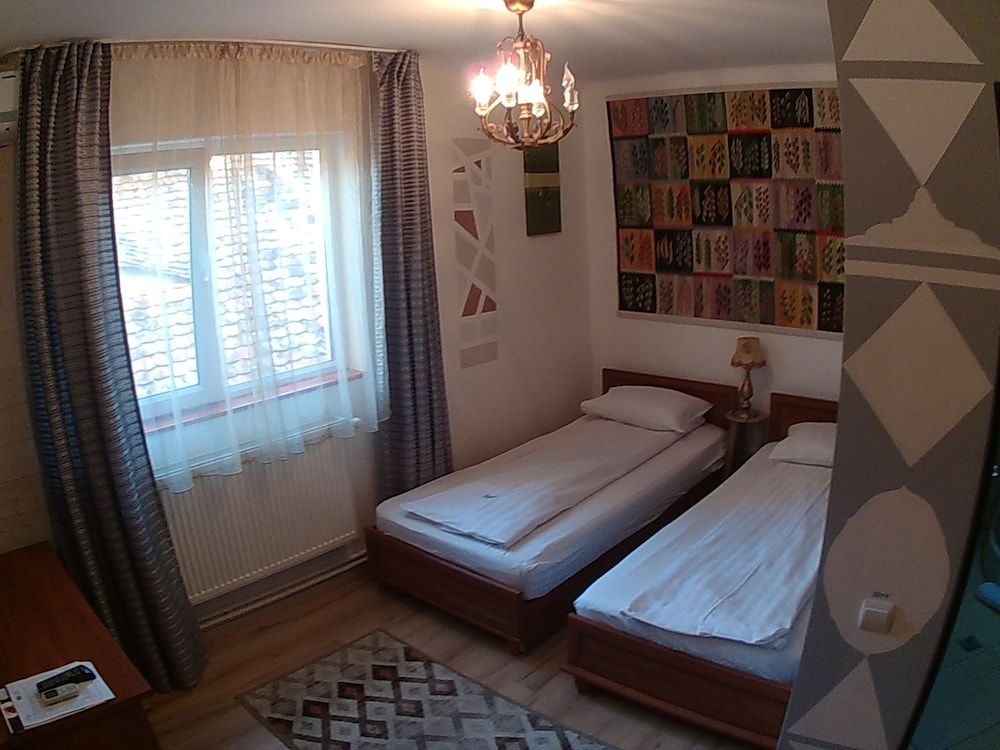 Photo 27