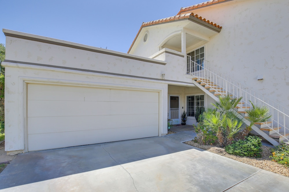 Steps to Community Pool & Spa: Palm Desert Condo!
