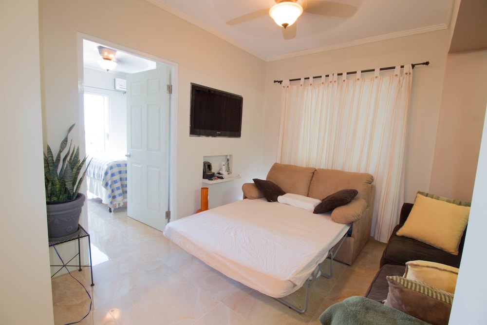 The Bailey's New Kingston Suites