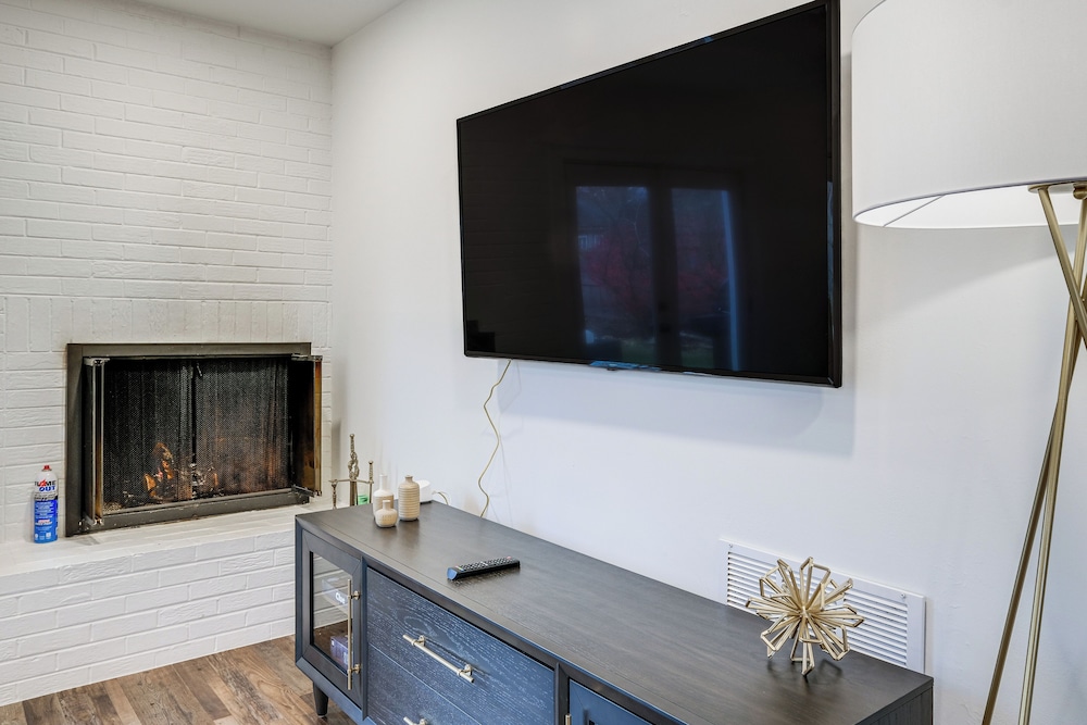 Upscale Family Retreat Near DC & Georgetown!