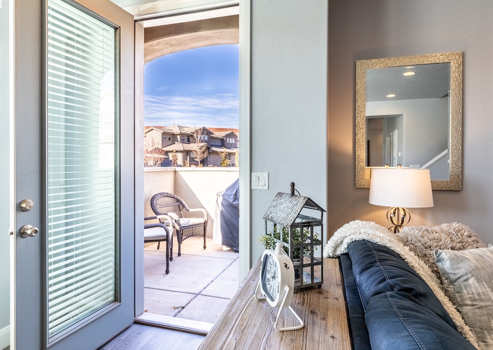 Sun Villa 3 Bedroom Townhouse