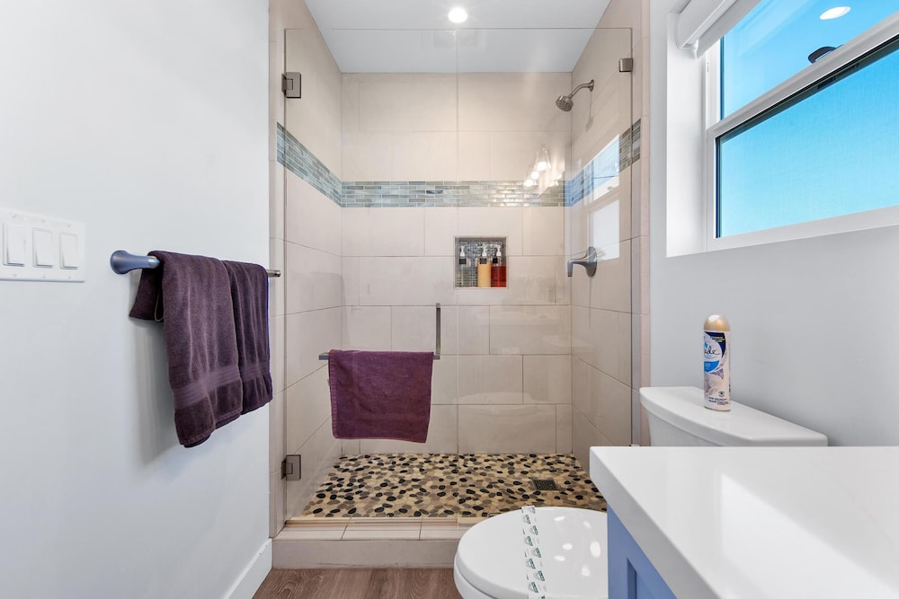 Rent Mission Beach Penthouse Roof Deck