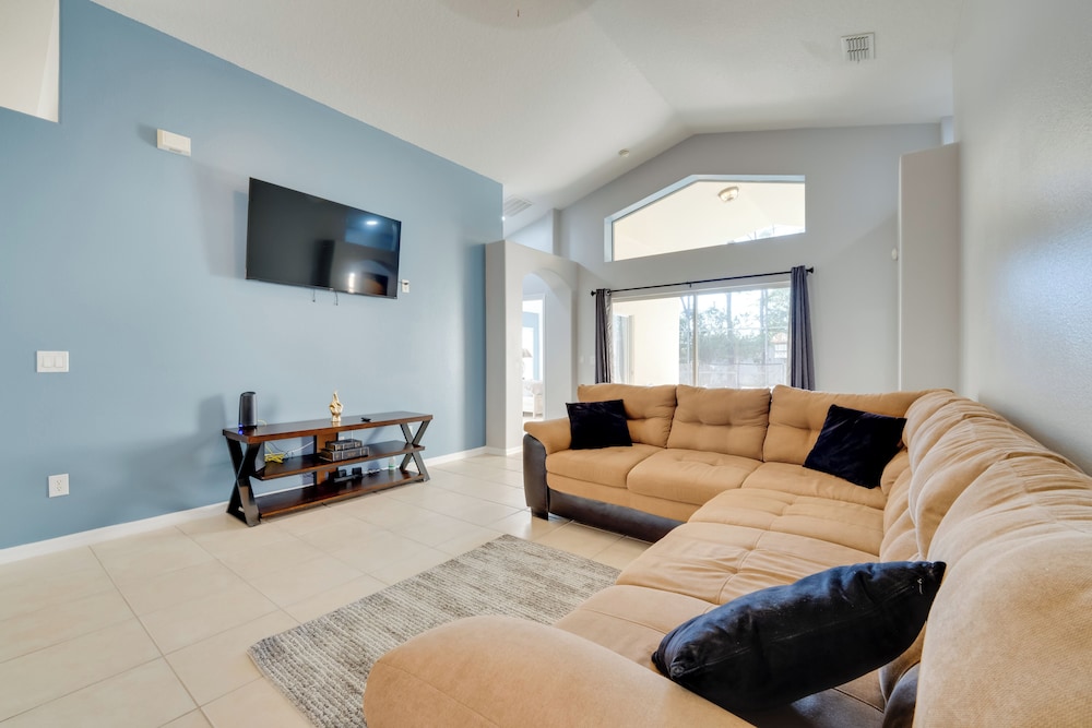 11 Mi to Disney: Pet-friendly Aviana Resort Home!
