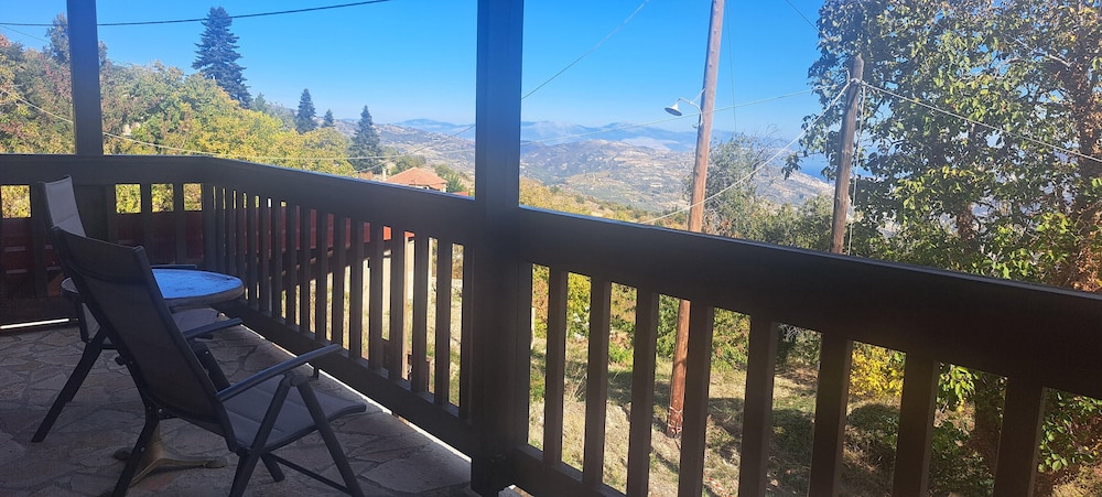 Petrino Lodge