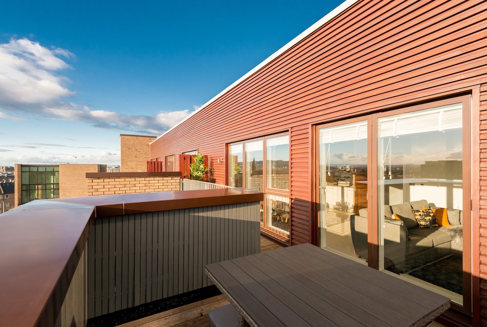Silver Lining - Penthouse with parking photo 2