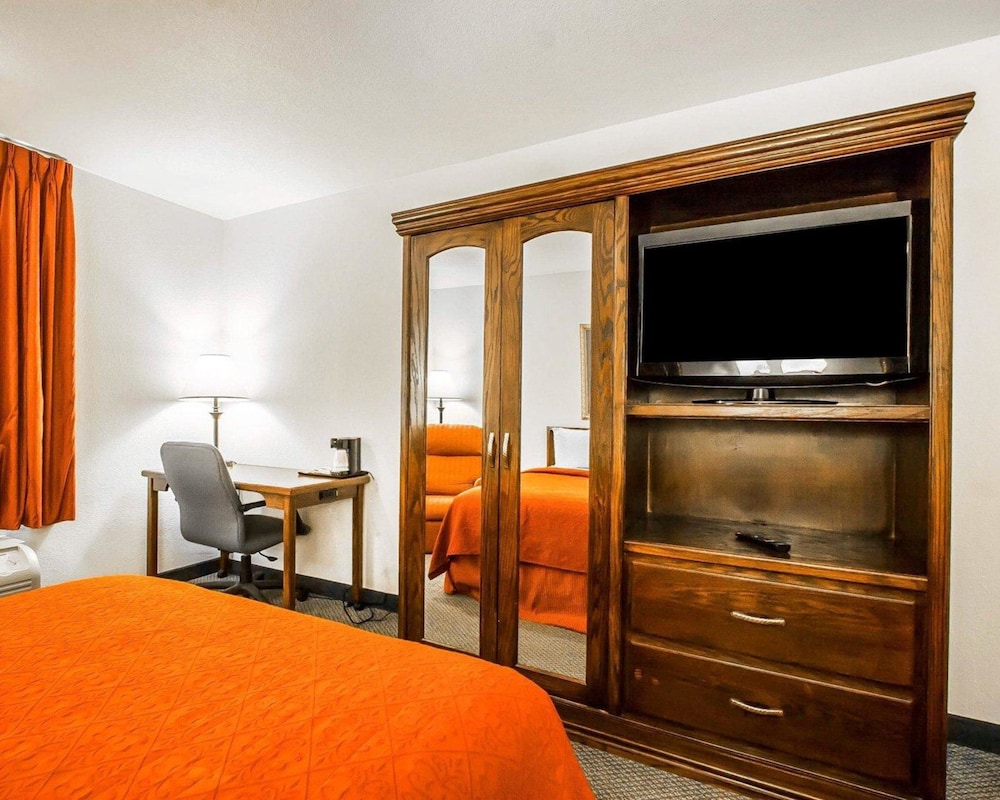 Quality Inn and Suites view 4