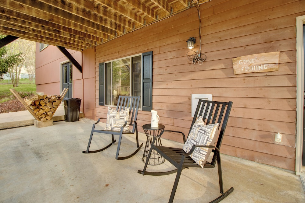 Waterfront Home Near Mark Twain National Forest