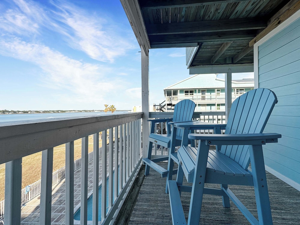 The Perfect Spot Condo for 8!