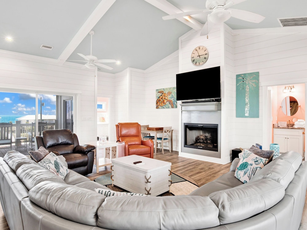 Barefeet Retreat by Southern Vacation Rentals