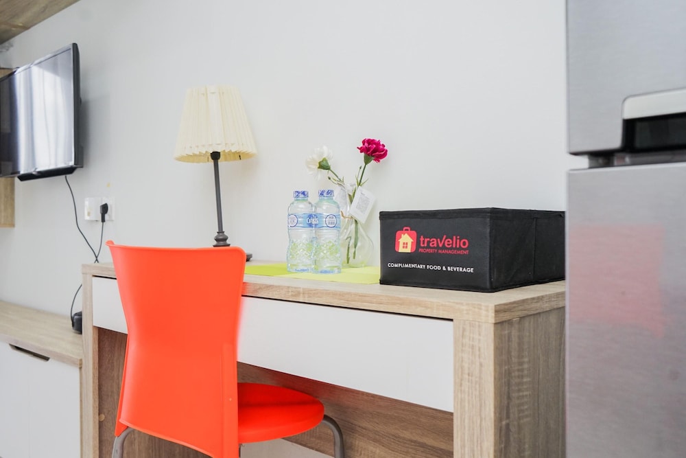 Fully Furnished with Cozy Design Studio Springwood Residence Tangerang Apartment