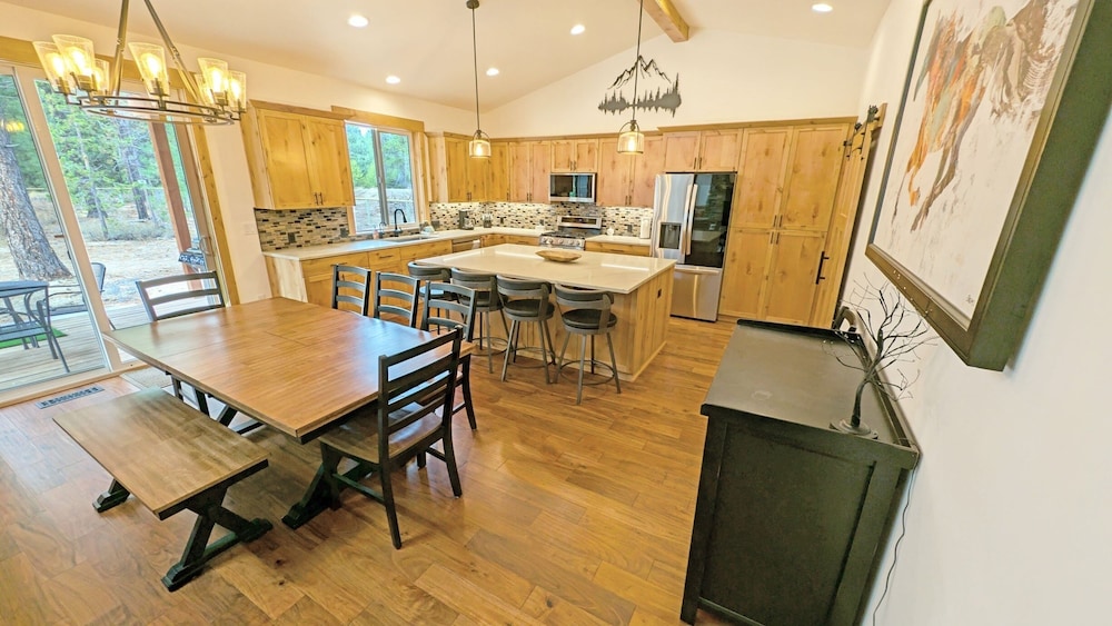 56593 Celestial Dr 4 Bedroom Home