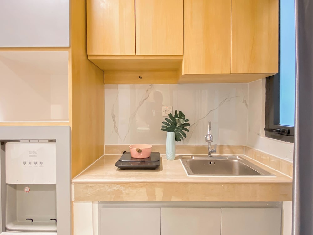 Spacious Warm 2Br At Apartment Meikarta