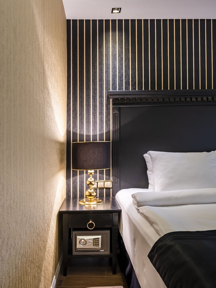 Goldengate Otel - Image 16