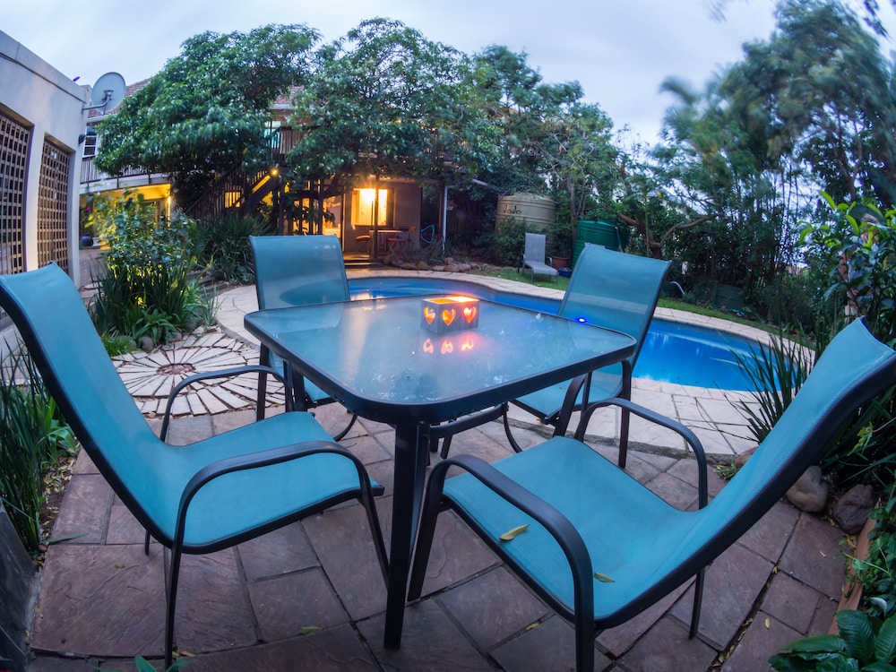 Mackaya Bella Guest House