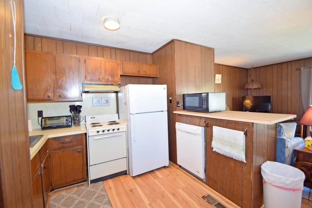 103 79th Street 3 Bedroom Cottage by RedAwning