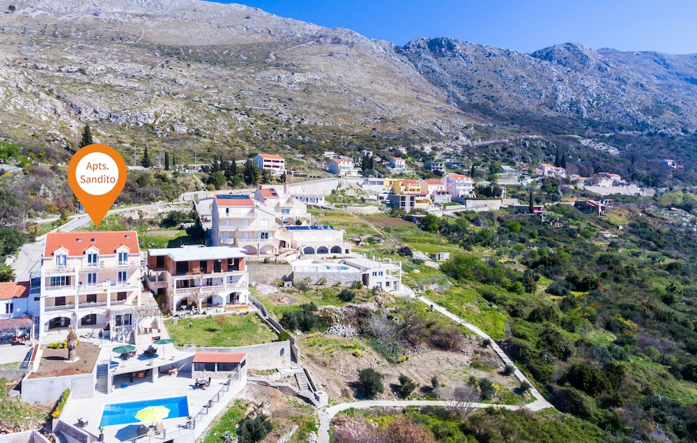Apartments Sandito