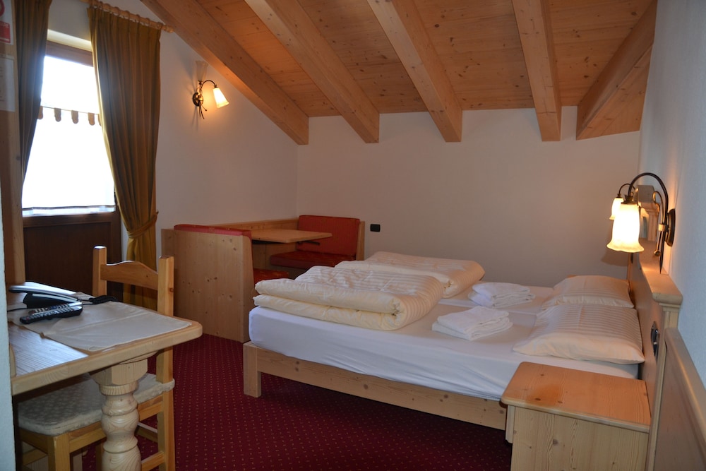 Albergo 2000