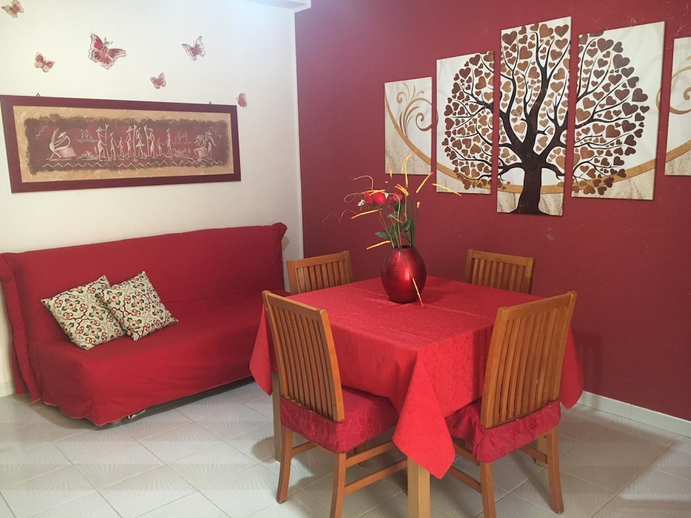 The Wisteria Apartment Near to Main Beach photo 5