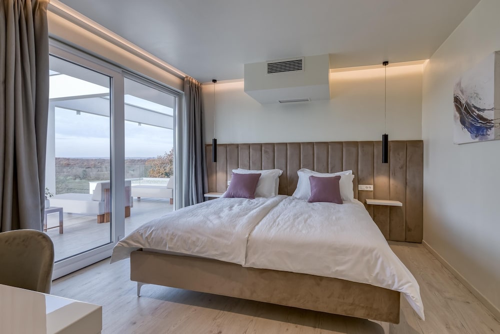 Luxury Villa Sonia With Wellness Gym