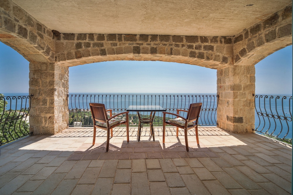 Olive Resort