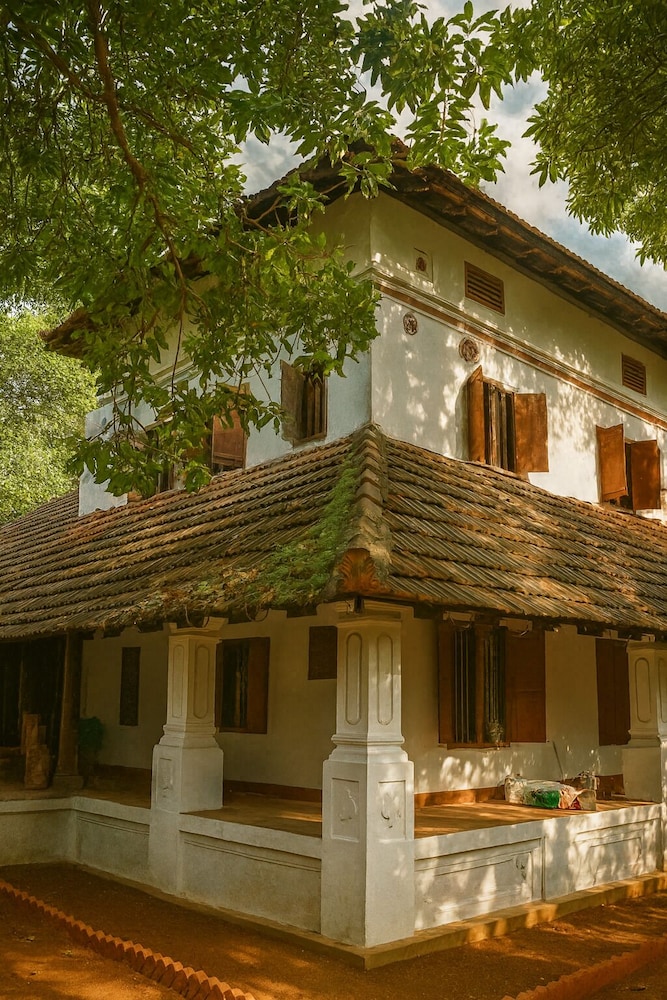 Seclude Karthika Nivas Thrissur