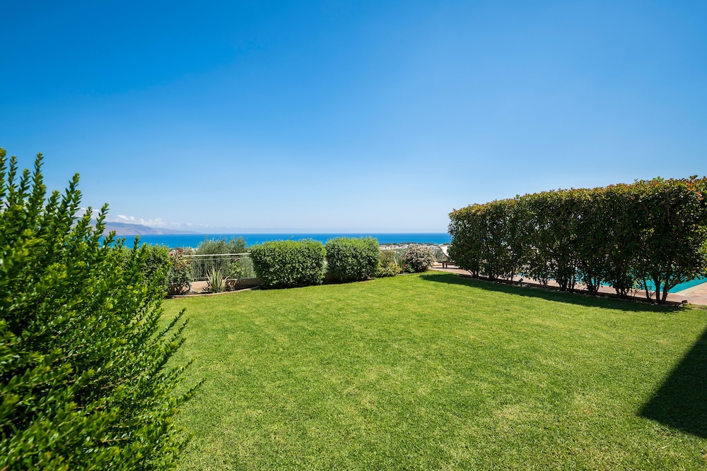 Caneva Luxury Villa