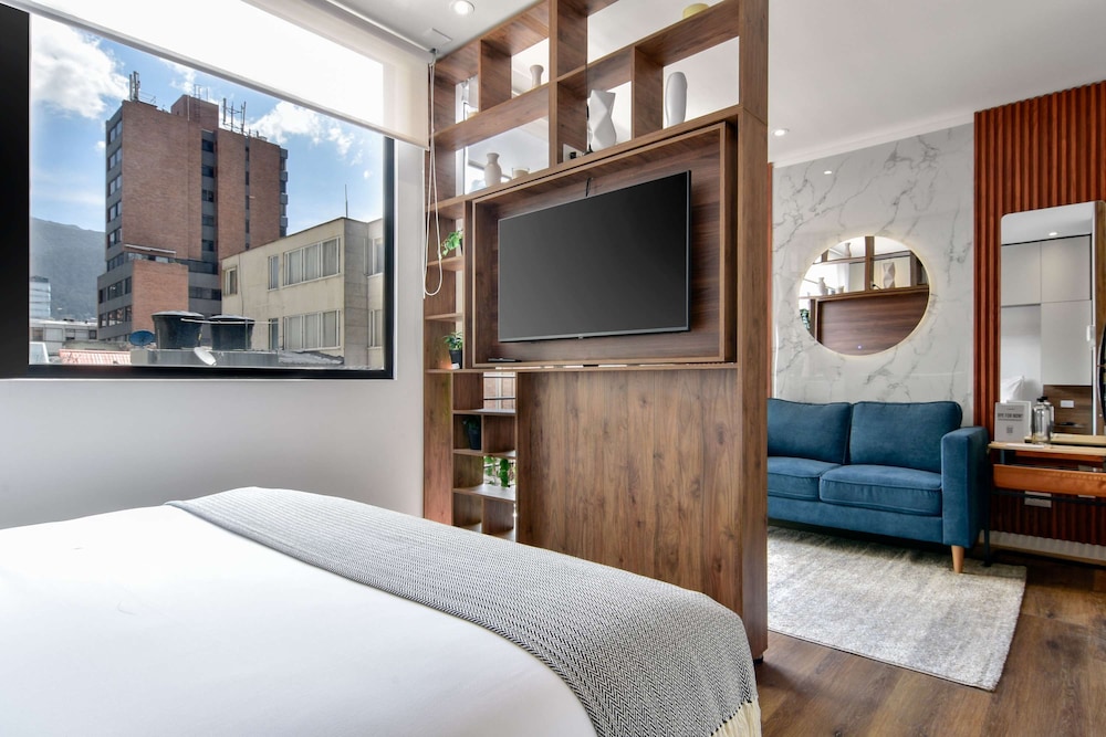 W Amazing 1BR w Beautiful View in Virrey
