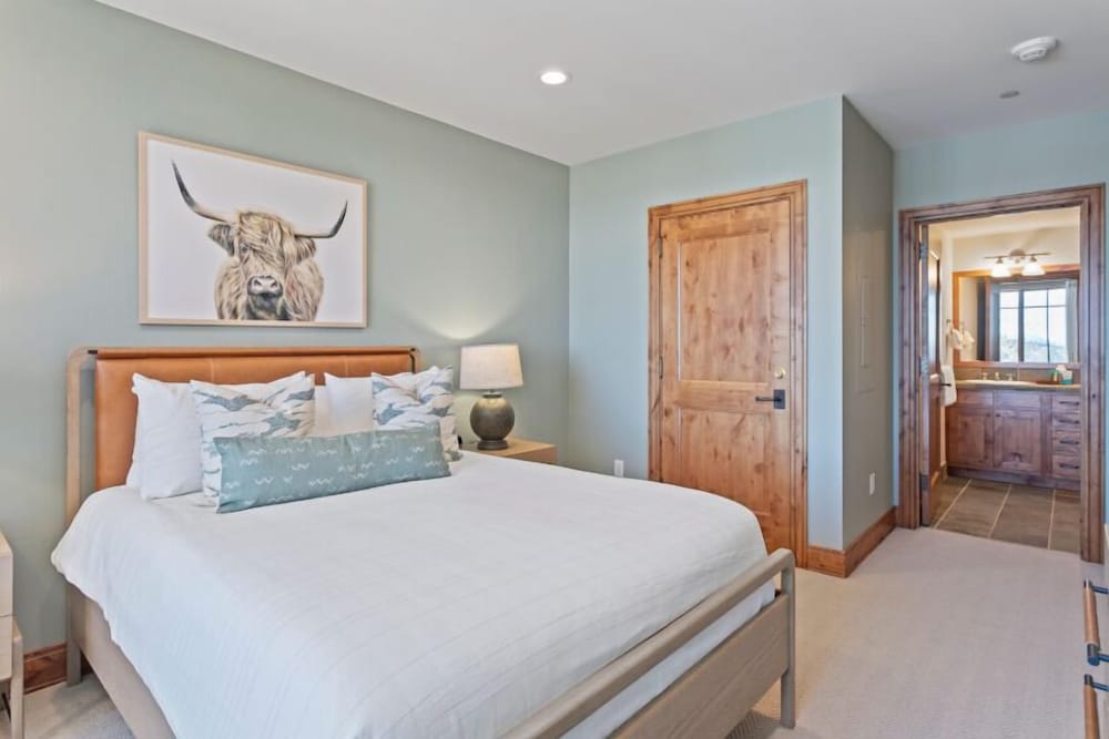 305 - Three Bedroom Shooting Star 3 Condo