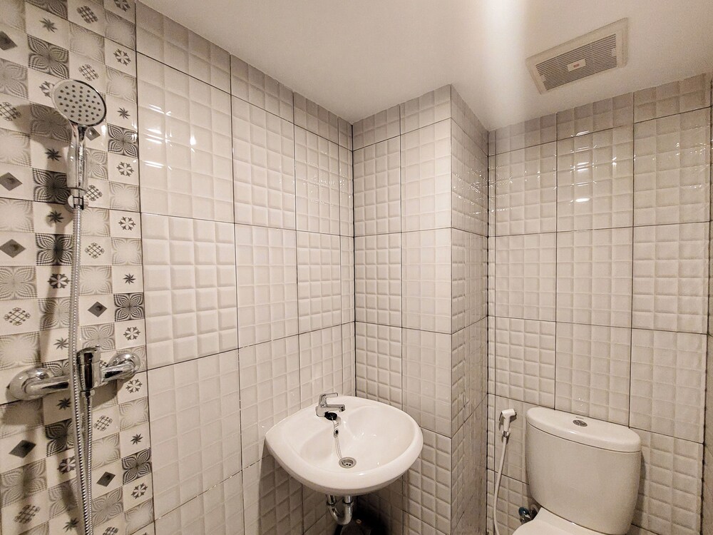 Simply Look Studio At De Prima Apartment