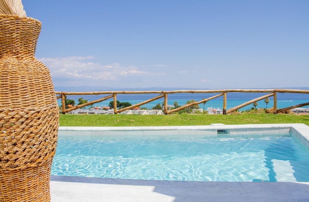 Sunrise Villas Collection