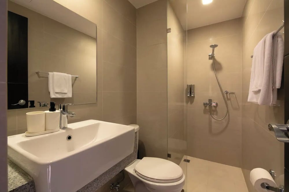 Uptown Park Suites Tower 1
