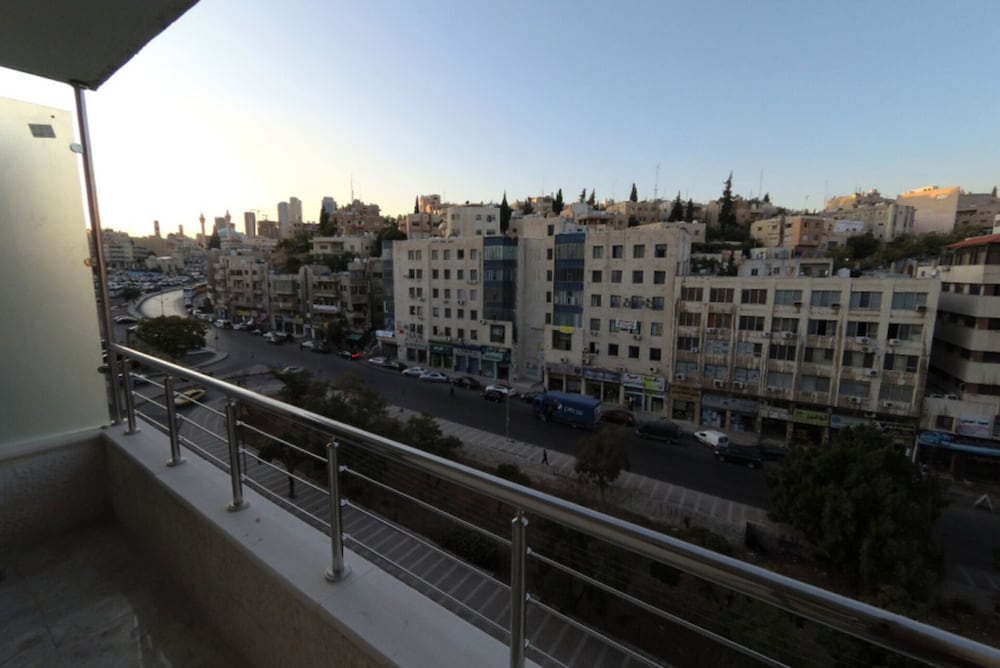 Amazing one Bedroom Apartment in Amman,elwebdah 1