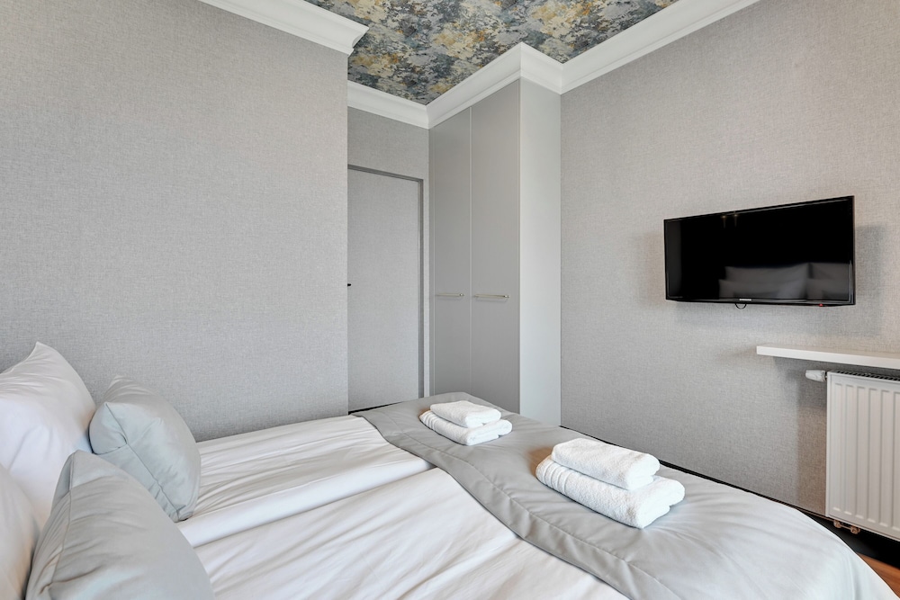 Grano Residence by Downtown Apartments view 4