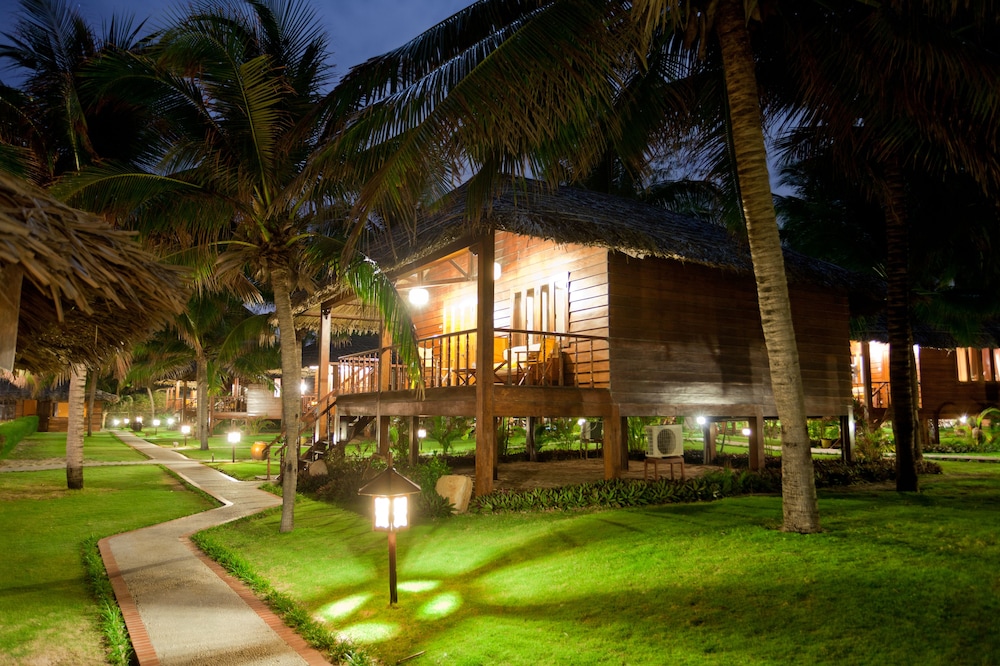 Coco Beach Resort
