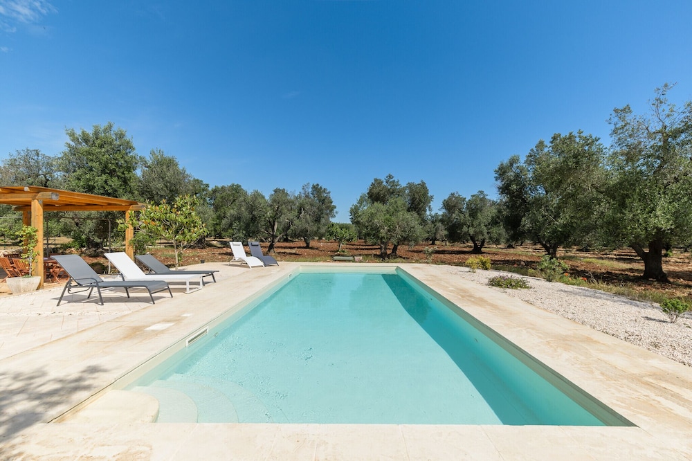 Trulli Isabella by Wonderful Italy