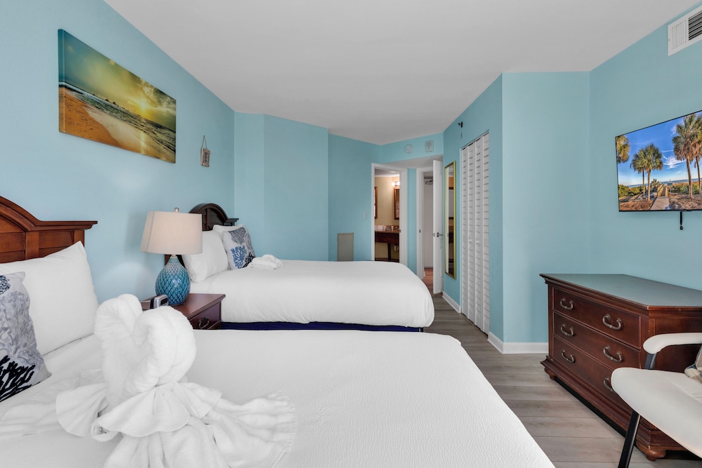 Carolinian Resort Stunning Condos view 3