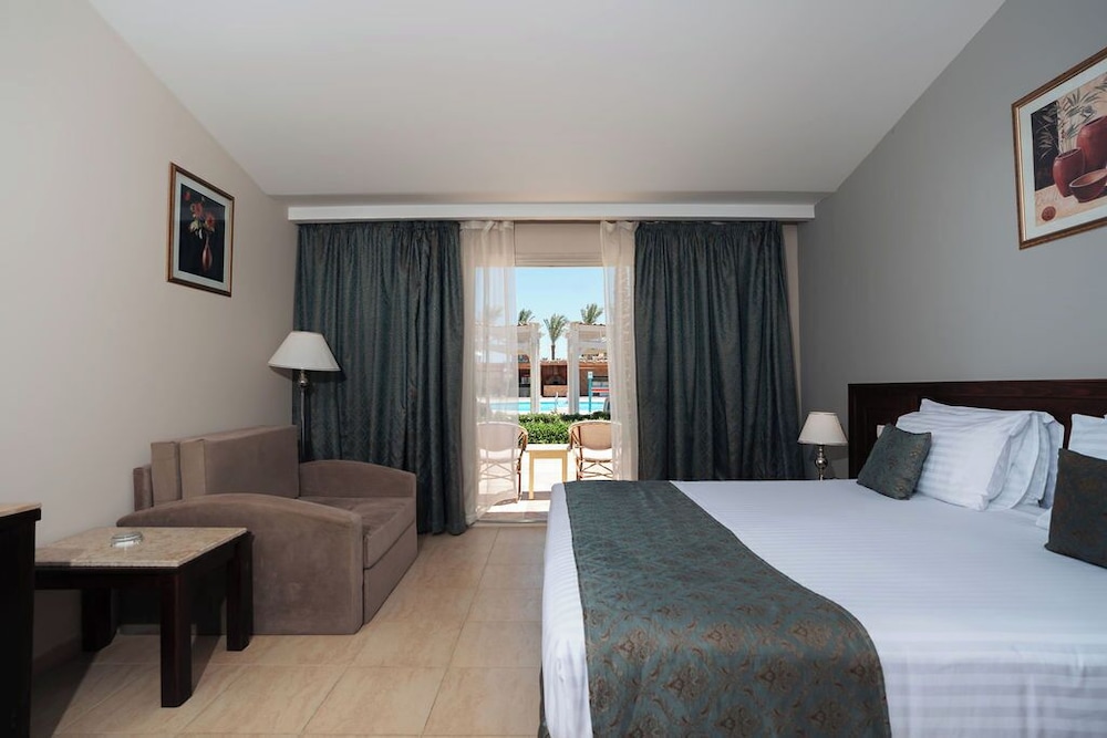 Riviera Aqua Park Resort