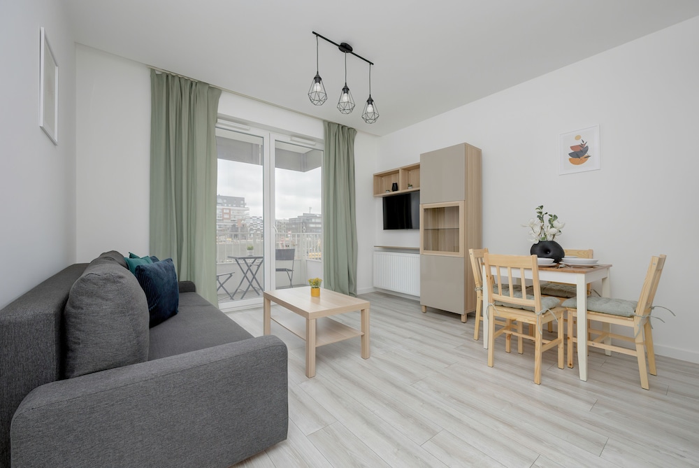 Apartment Warsaw - Służewiec by Renters view 5