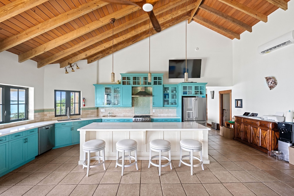 Alta Bella Villa w Nordic Spa Concierge