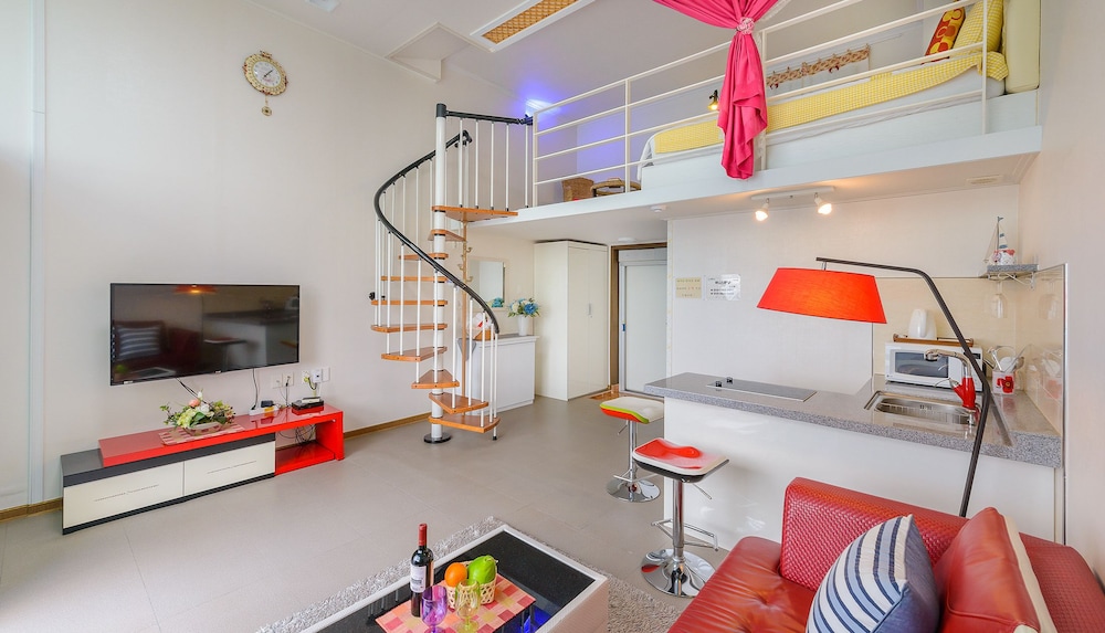 Tongyeong Honey Spa Pension