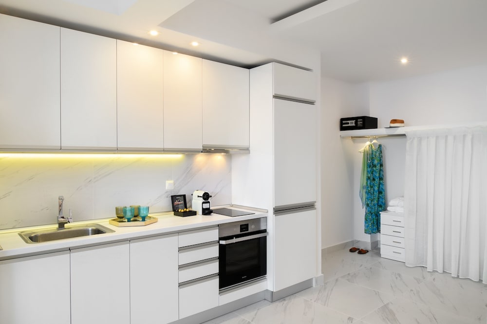 Villa D'Oro - Luxury Villas & Suites